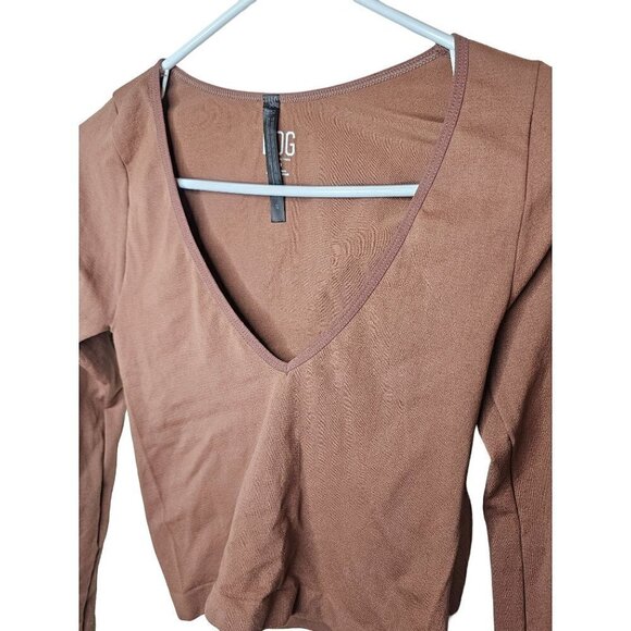 Urban Outfitters BDG Long Sleeve V Neck Soft Stretchy Crop Top SZ S - Picture 2 of 5